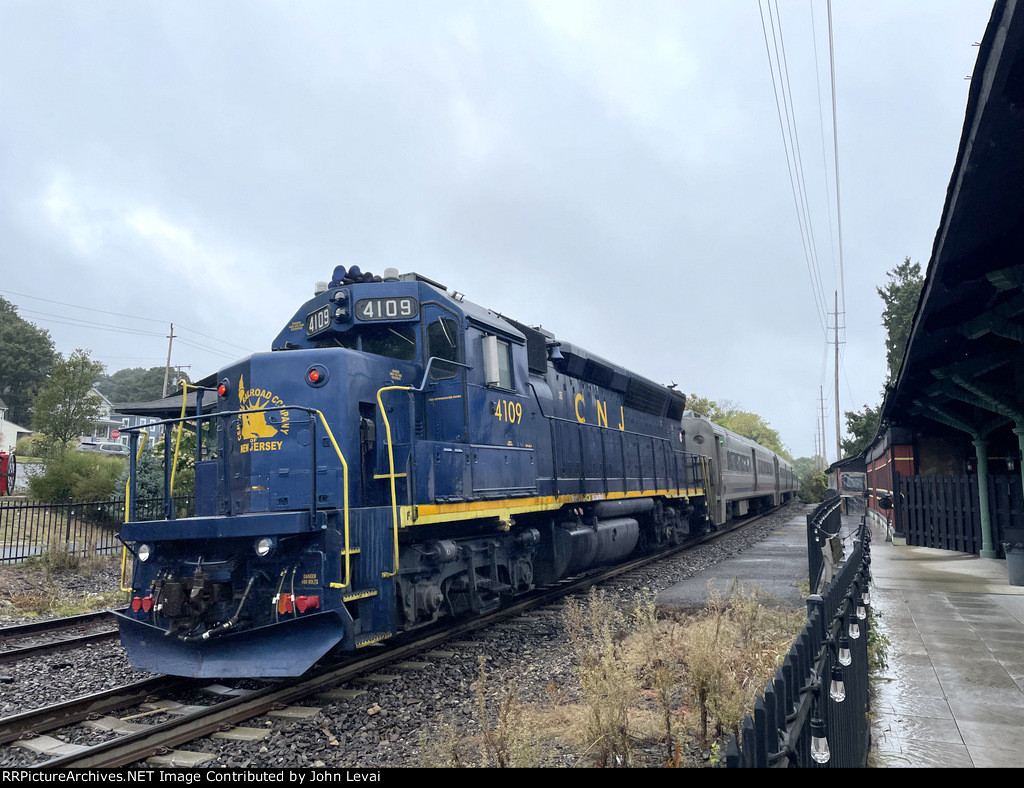 NJT GP40PH-2 # 4109 pushes the consist away from Boonton Station